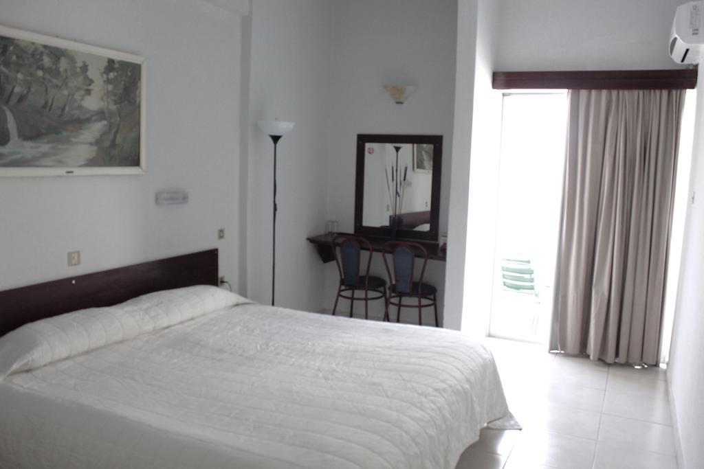 Hotel Marko Loutráki Extérieur photo